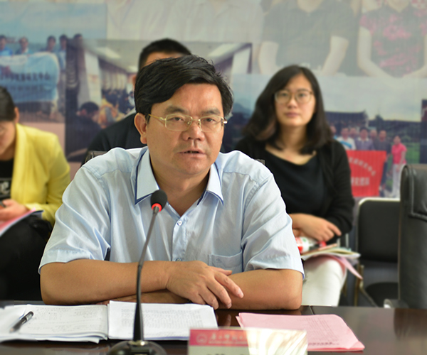 自治区高校工委副书记满昌学讲话