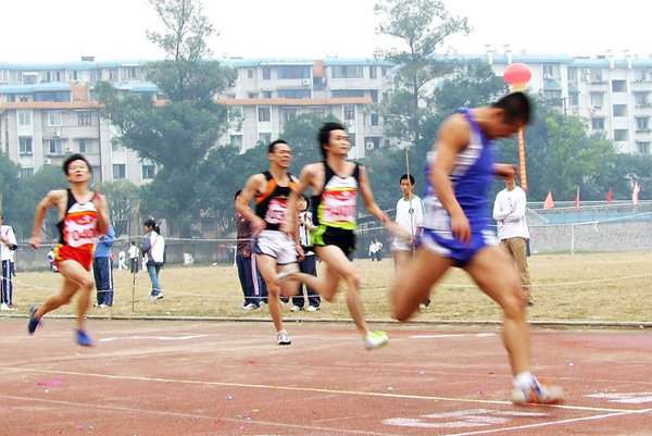 最后冲刺。（独秀网记者 黄裕光）