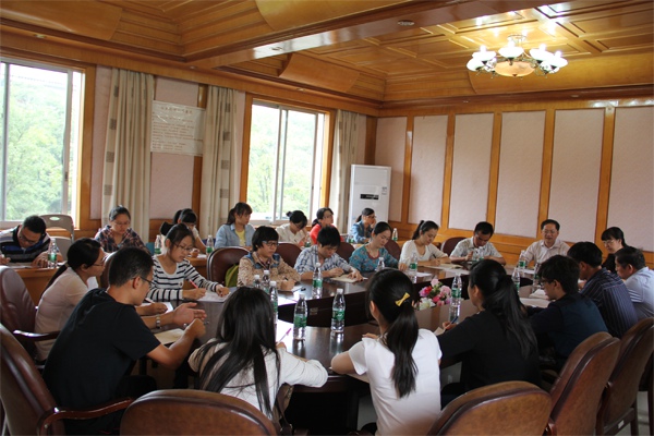 育才校区学生座谈会现场