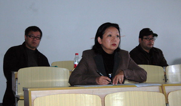 王枬书记在历史文化与旅游学院听课