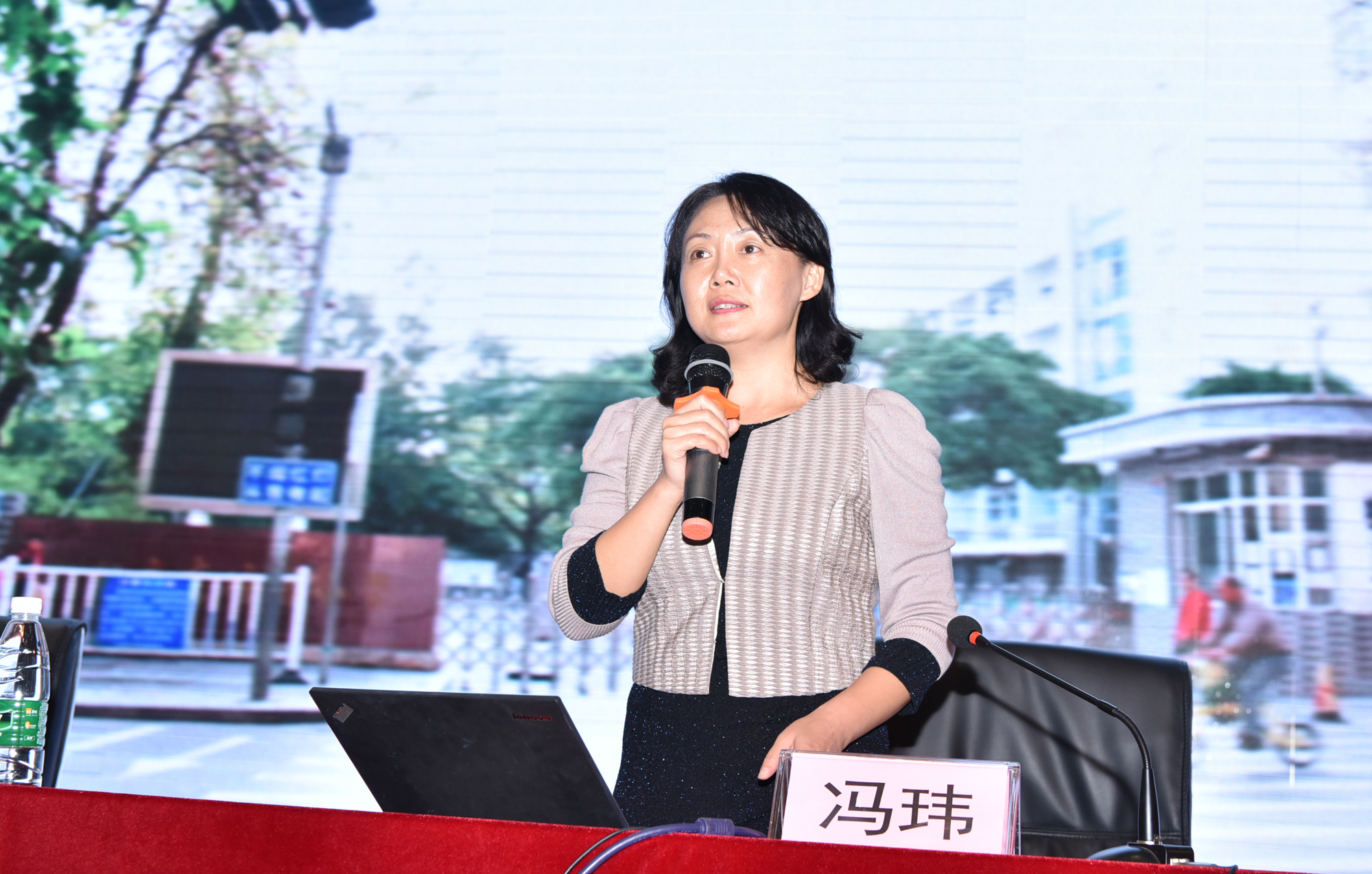 冯玮校长作报告9DSC_1678.JPG