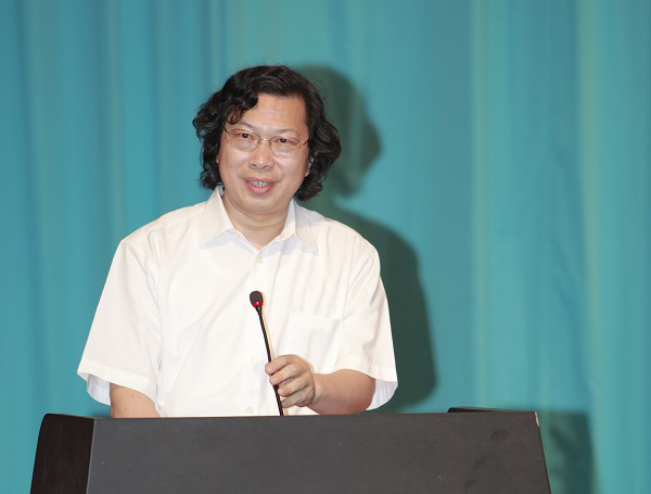 广西师范大学出版社集团有限公司董事长、总裁何林夏致辞