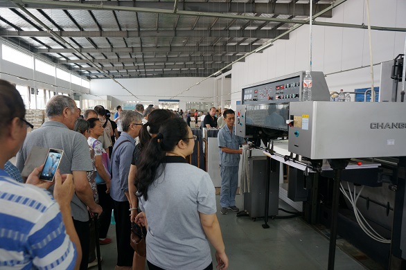 参观广西师                    </div></div></article>
                    </div>
                    <div id=