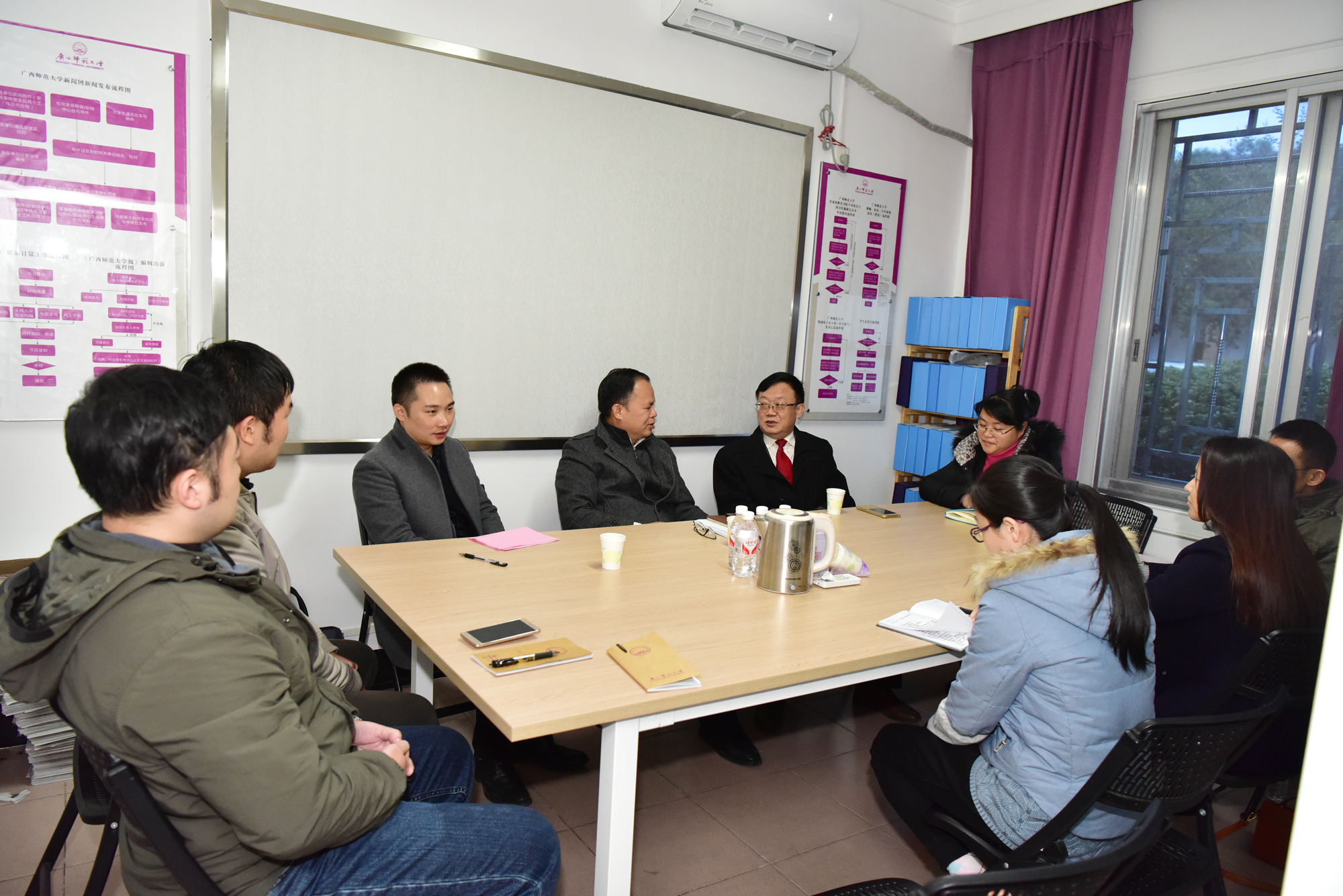 座谈会现场99.jpg