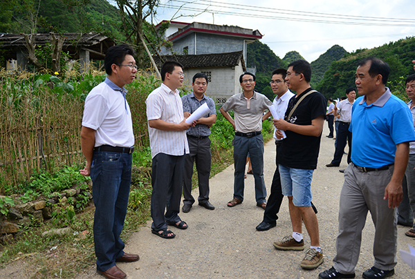 青年博士团下乡为“特色产业”献计献策