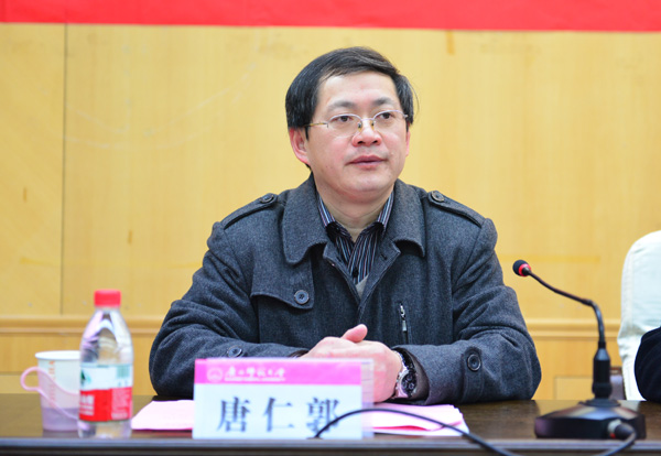 校党委副书记唐仁郭主持纪念大会                    </div></div></article>
                    </div>
                    <div id=