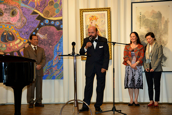 作品展开幕式，Beyeler先生致辞