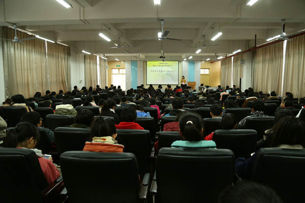 论坛现场（大学生通讯社 奉偲茗/摄）