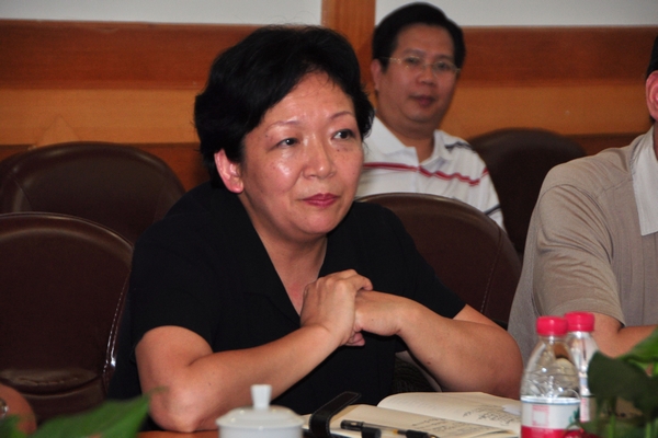 我校王枬书记汇报党代会筹备工作情况（李显杨 摄）