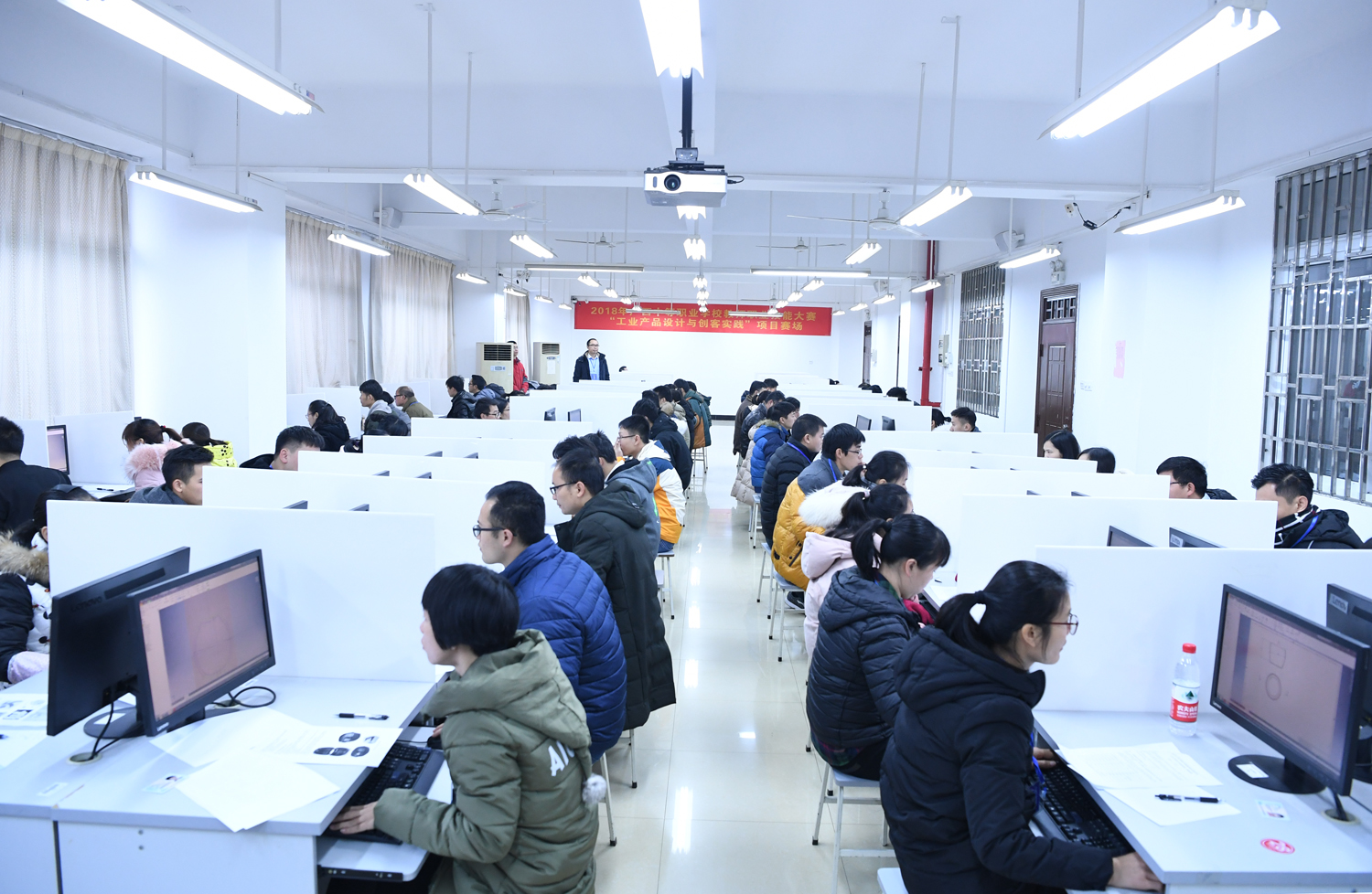 “工业产品设计与创客实践”比赛现场99.jpg