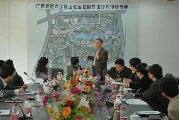 刘健斌副校长对相关工作进行部署