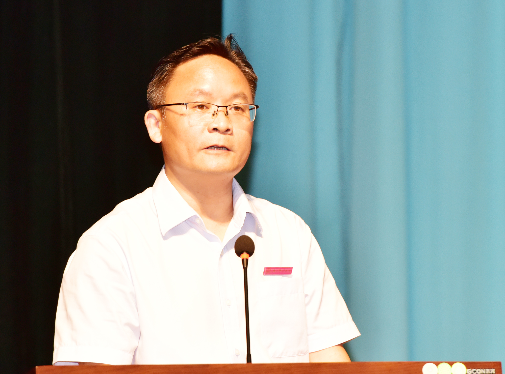 林春逸副校长通报雁山.jpg