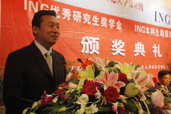 桂林市委书记、市人大常委会主任刘君讲话。