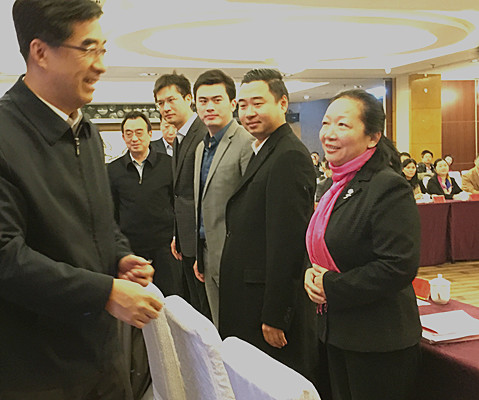 团中央书记处书记秦宜智与我校王                    </div></div></article>
                    </div>
                    <div id=