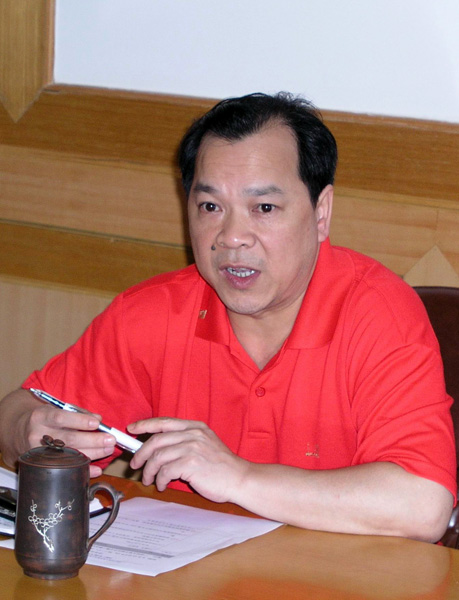 白晓军副校长在会上做总结发言。