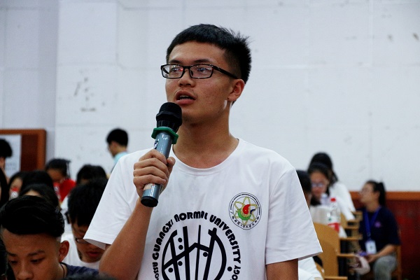 同学提问.JPG