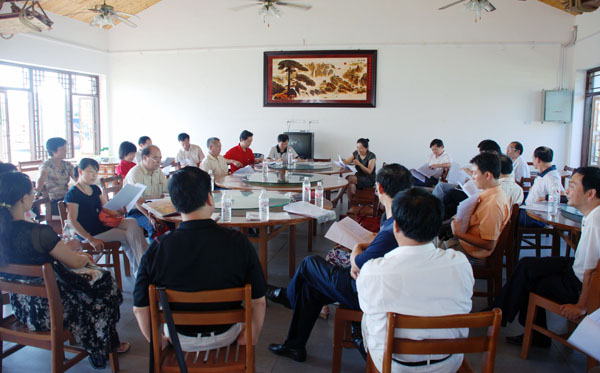 小组讨论现场。