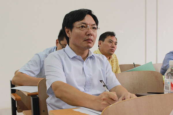 副校长李传起在法学院听课（大学生通讯社 周晟旻 摄）