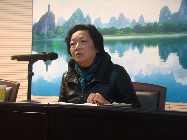 校党委书记王枬出席会议并讲话