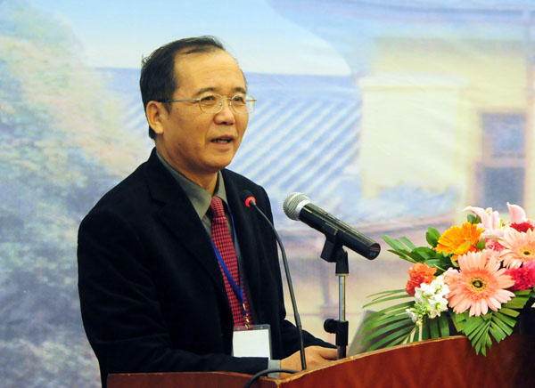 分会会长、北京大学常务副校长林建华在大会开幕式上发言。