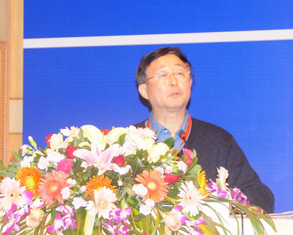 教育部高等学校生物科学与工程教学指导委员会副主任委员 北京大学许崇任教授致辞