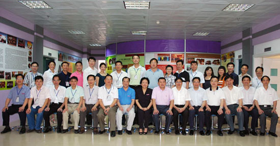 与会人员合影。