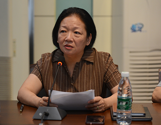 校党委书记王枬主持会议