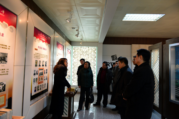 梧州学院代表团参观我校人文强桂展