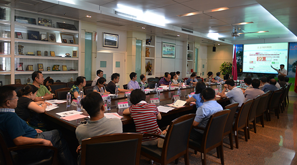 座谈会现场(大学生通讯社 陈园园/摄)