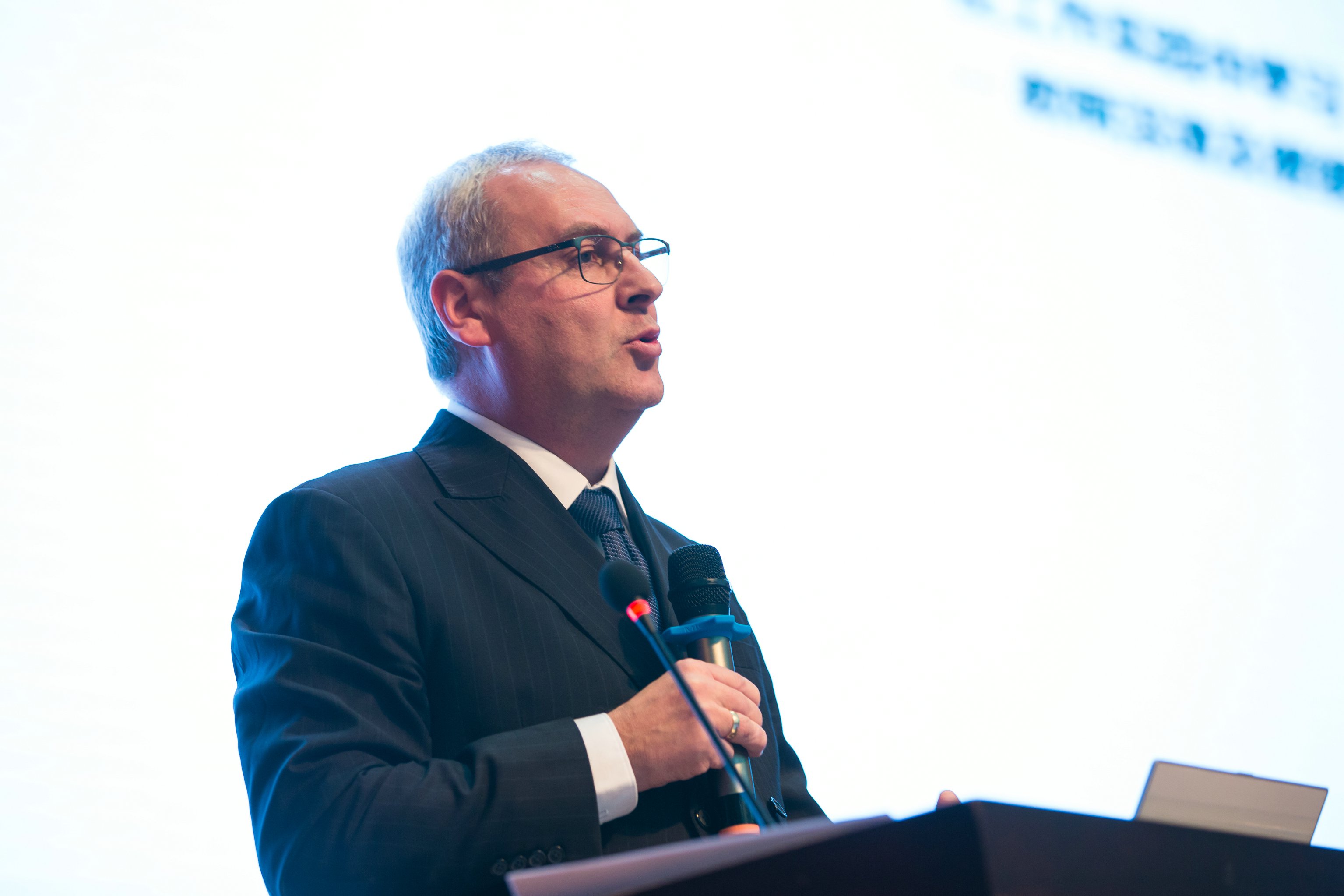 4-5德累斯顿工业大学Steffen Kersten博士.JPG