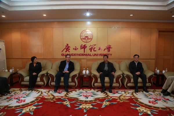 慰问会现场（大学生通讯社 李俊霖摄）