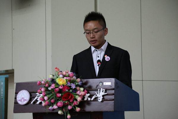 特邀我校首届研究生支教团成员回校做分享汇报