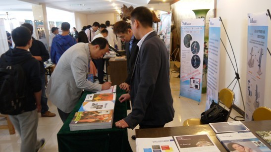 科学仪器展览现场