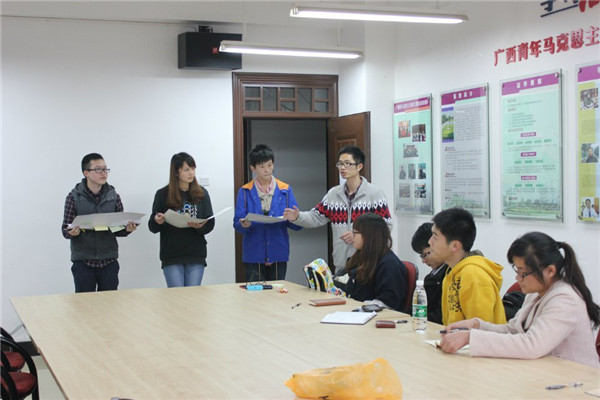 “用互联网思维建设我们的校园媒体”的主题让校媒同学们深受启发