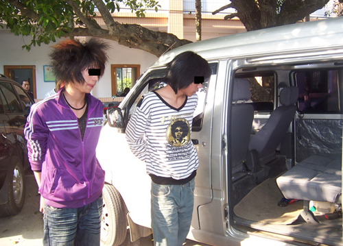 被抓获的犯罪嫌疑人。