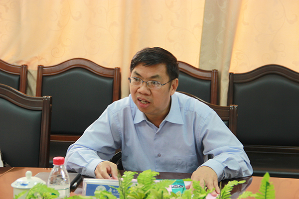 组长宁耀代表调研组一行讲话