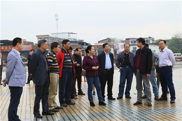 雁山校区现场办公会议 （大学生通讯社 奉偲茗/摄）