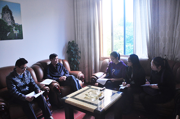 梁宏校长答记者问