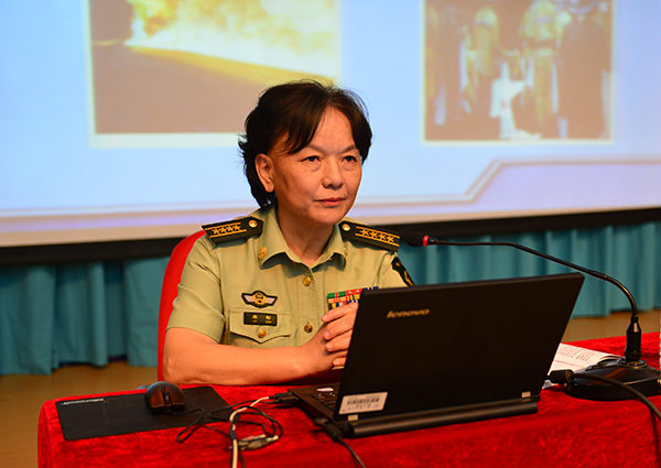 广西公安消防总队防火监督部高级工程师林松到我校讲授消防选修课