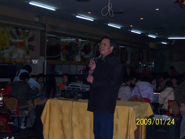 钟瑞添副校长在团拜会上致辞