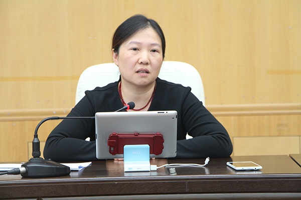 校党委副书记、纪委书记、专项工作领导小组办公室主任查丹明作重要讲话