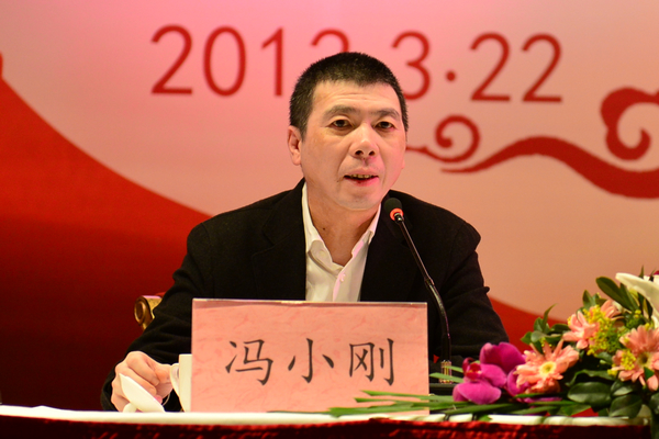 著名导演冯小刚就《夜王城》大型全景体验秀的相关内容回答记者提问（大学生通讯社 李俊霖 摄 ）