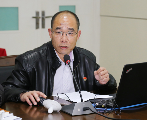 2电子工程学院党委书记交流发言2.jpg