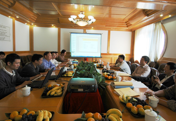 我校“国家西部大学校园网建设项目”接受国家专家组的检查验收