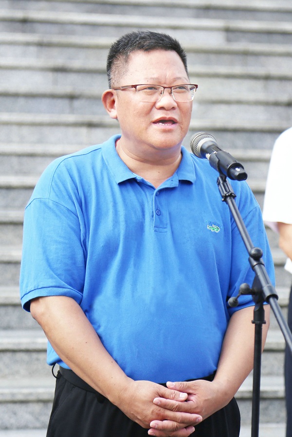 邓军书记宣布我校2018年大学生志愿者暑期社会实践活动正式启动.jpg