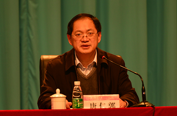 唐仁郭副书记主持活动(大学生通讯社 张梦/摄)