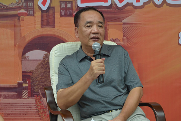 历史文化与旅游学院教授唐凌和大家分享何为师德