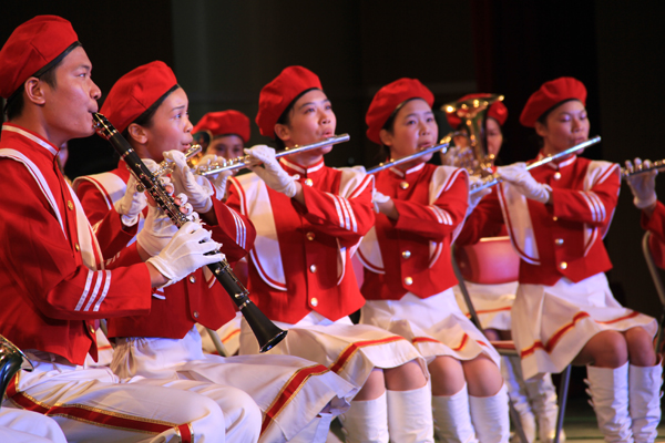 器乐专场演职人员正在演奏