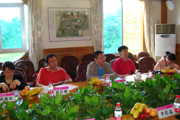 交流座谈现场