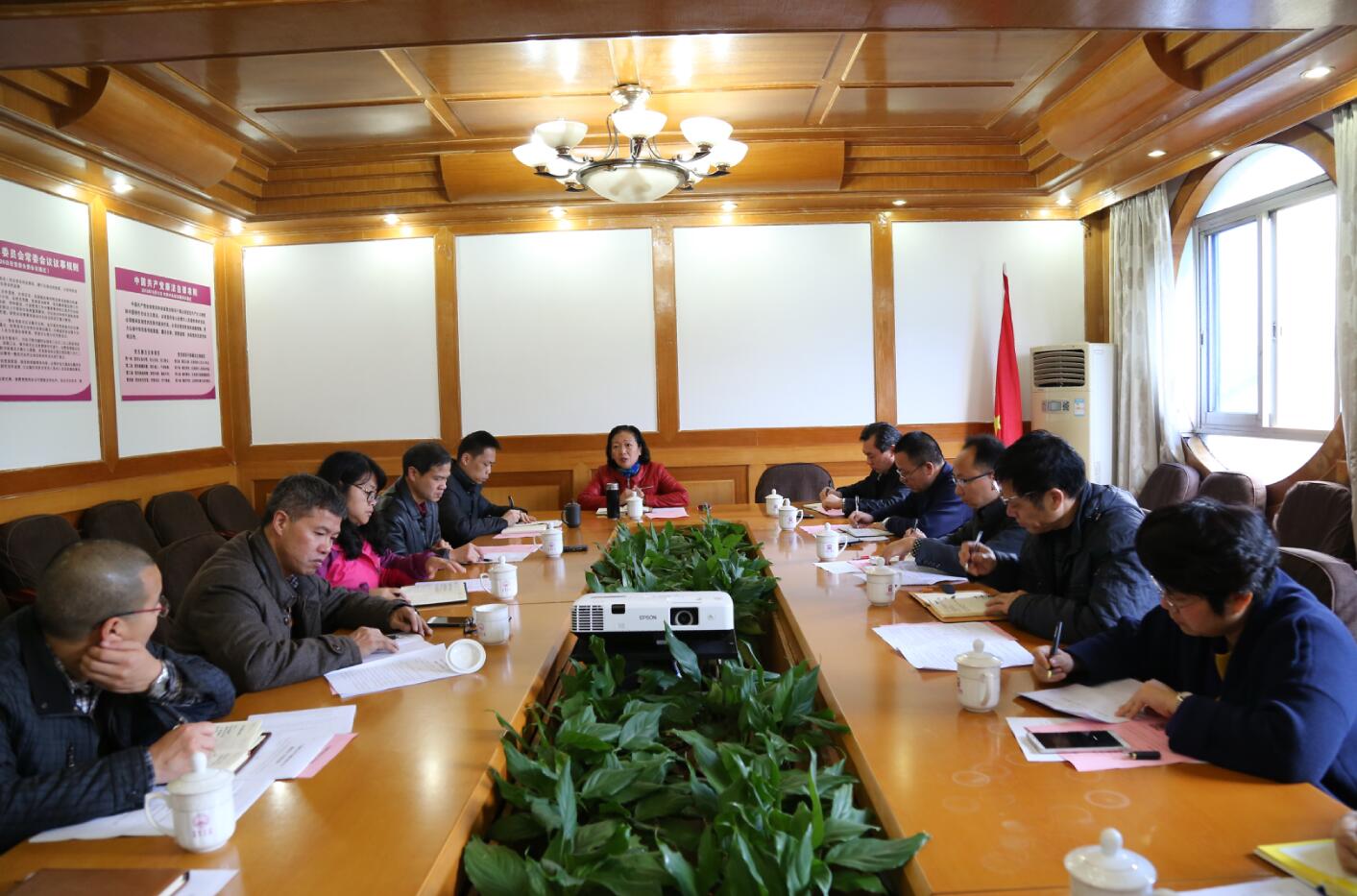 干部教育培训工作会议现场.jpg